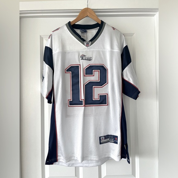 Tom Brady PATRIOTS Jersey NFL Reebok Sz 48 Sewn Numbers - Picture 1 of 10